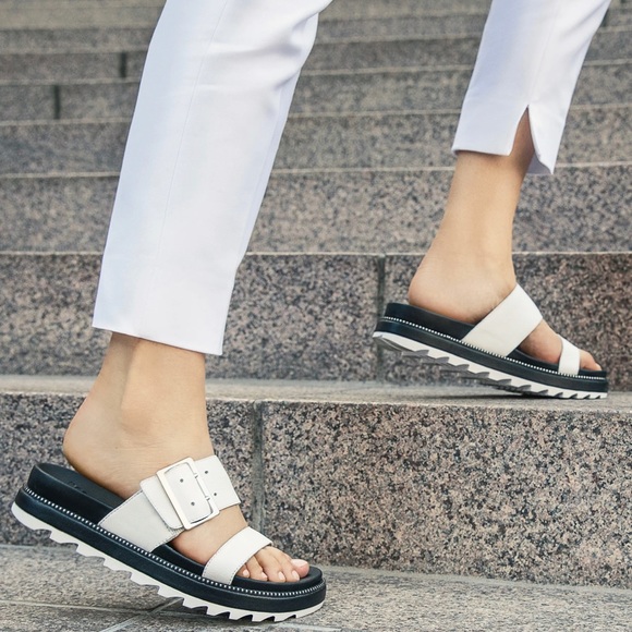 SOREL ROAMING BUCKLE SLIDE SANDAL WHITE Size: V - Picture 8 of 8